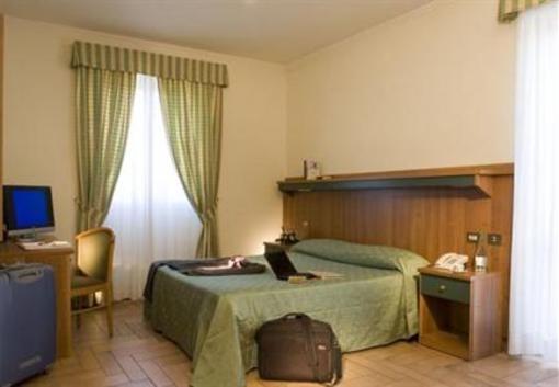 фото отеля Hotel Castle Rome