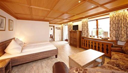 фото отеля Ferienhaus Schweigart Hotel Mittenwald