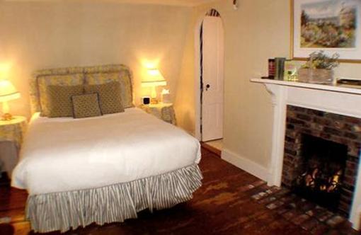 фото отеля Clarkeston Inn Newport