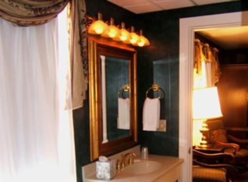фото отеля Clarkeston Inn Newport