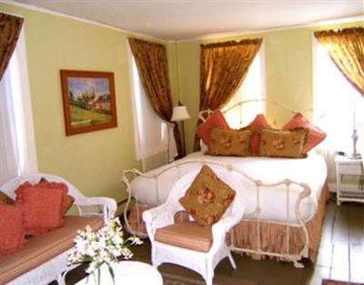 фото отеля Clarkeston Inn Newport