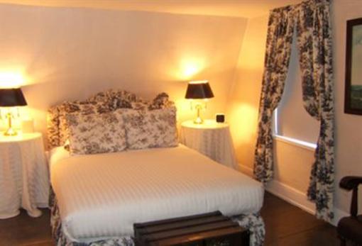 фото отеля Clarkeston Inn Newport