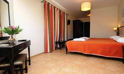 фото отеля Aphrodite Hotel Molivos