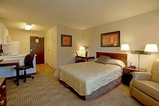 фото отеля Extended Stay America Chicago Woodfield Mall