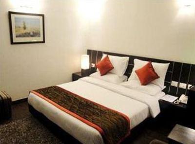 фото отеля Hotel Akshara Dunsvirk Court New Delhi