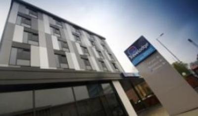 фото отеля Travelodge Manchester Upper Brook Street