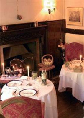 фото отеля Lythe Hill Hotel And Spa Haslemere
