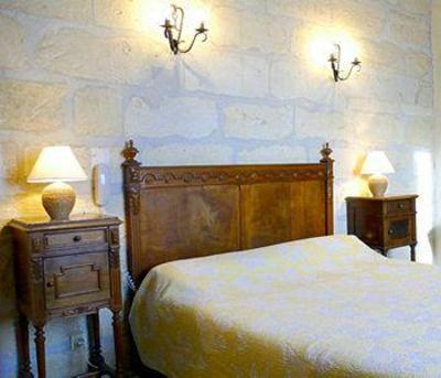 фото отеля Au Saint Roch Hotel Avignon