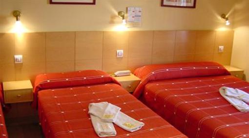 фото отеля Hostal Tijcal I Madrid