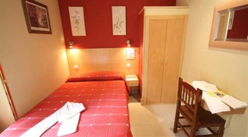 фото отеля Hostal Tijcal I Madrid