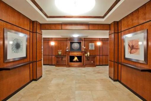 фото отеля Holiday Inn Express Hotel & Suites Macon West