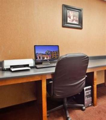 фото отеля Holiday Inn Express Hotel & Suites Macon West