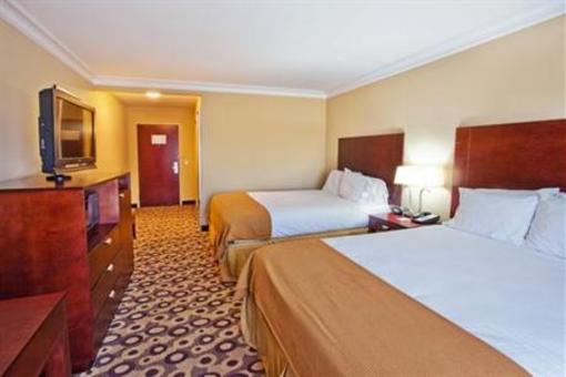 фото отеля Holiday Inn Express Hotel & Suites Macon West