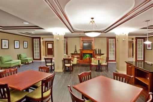 фото отеля Holiday Inn Express Hotel & Suites Macon West