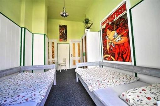 фото отеля Downtown Backpacker's Hostel Bratislava