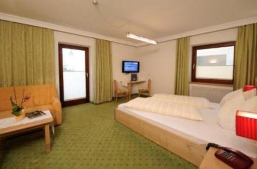 фото отеля Gasthof Hotel Tiroler Buam Saalbach-Hinterglemm