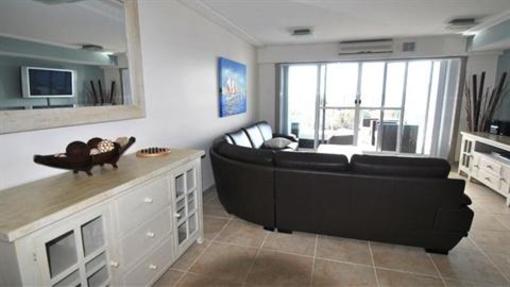 фото отеля Sandy Cove Apartments