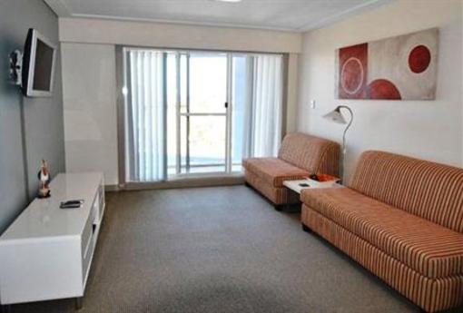фото отеля Sandy Cove Apartments