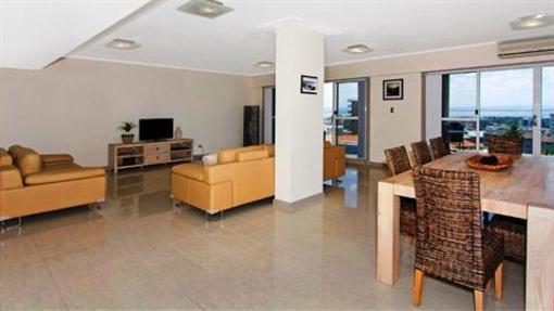фото отеля Sandy Cove Apartments
