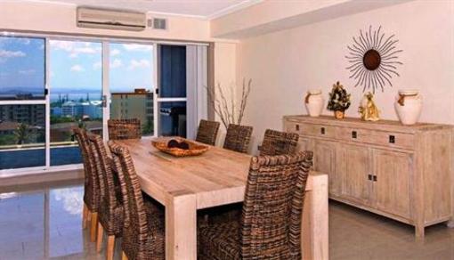 фото отеля Sandy Cove Apartments
