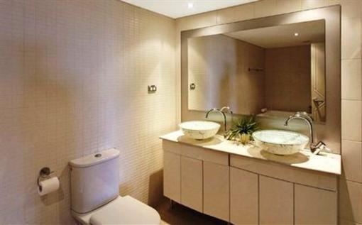 фото отеля Sandy Cove Apartments
