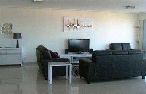 фото отеля Sandy Cove Apartments