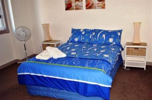 фото отеля Sandy Cove Apartments