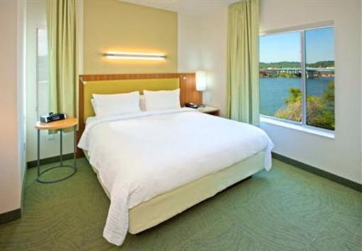 фото отеля SpringHill Suites Chattanooga Downtown Cameron Harbor