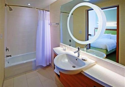 фото отеля SpringHill Suites Chattanooga Downtown Cameron Harbor