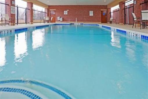 фото отеля Holiday Inn Express Hotel & Suites Stephenville