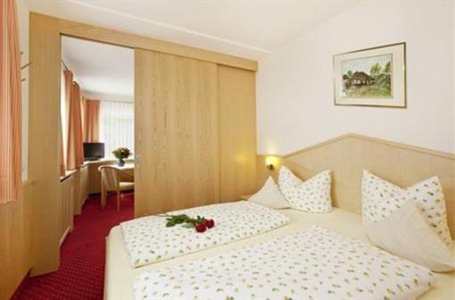 фото отеля Hotel Fruhlingsgarten