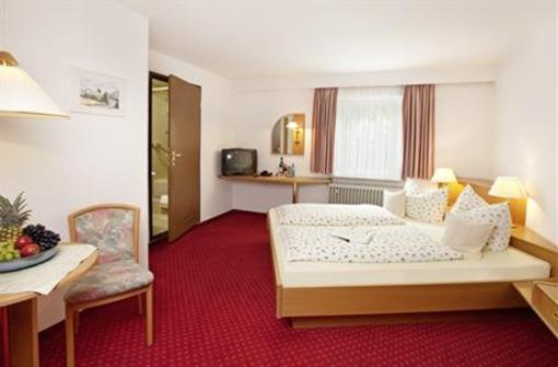 фото отеля Hotel Fruhlingsgarten