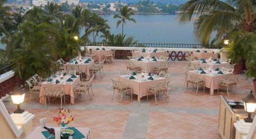 фото отеля Grand Bay Hotel Isla Navidad Resort Manzanillo