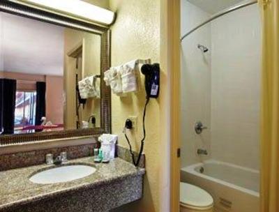 фото отеля Travelodge Orlando - International Drive