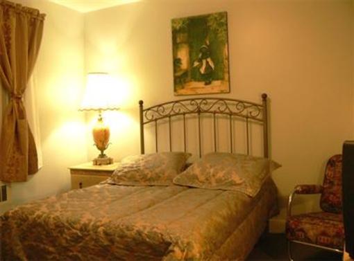 фото отеля Auberge Maison Roy Hotel Quebec City