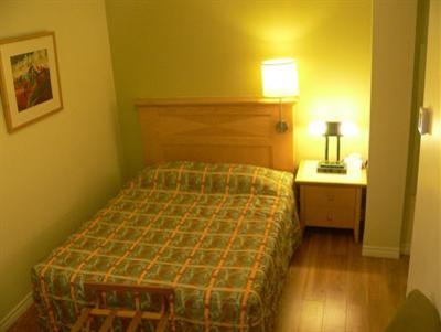 фото отеля Auberge Maison Roy Hotel Quebec City