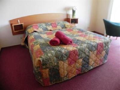 фото отеля Blue Whale Motor Inn & Apartments