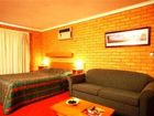 фото отеля Blue Whale Motor Inn & Apartments