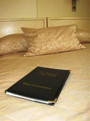 фото отеля Richmond Park Hotel London
