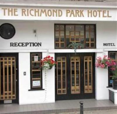 фото отеля Richmond Park Hotel London