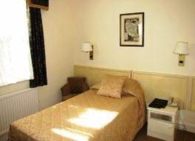 фото отеля Richmond Park Hotel London