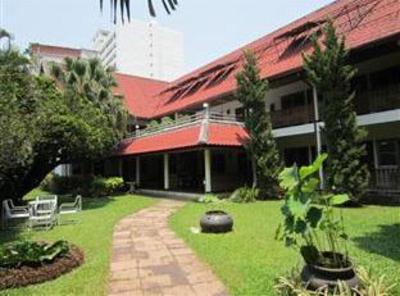 фото отеля Baan Kaew Guesthouse