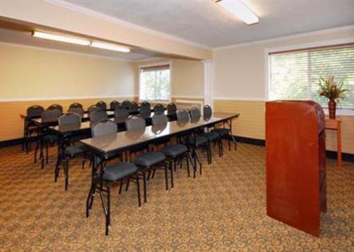 фото отеля Comfort Inn & Suites Vancouver