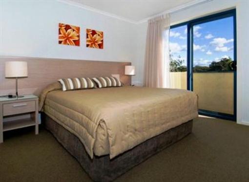фото отеля South Pacific Apartments Port Macquarie