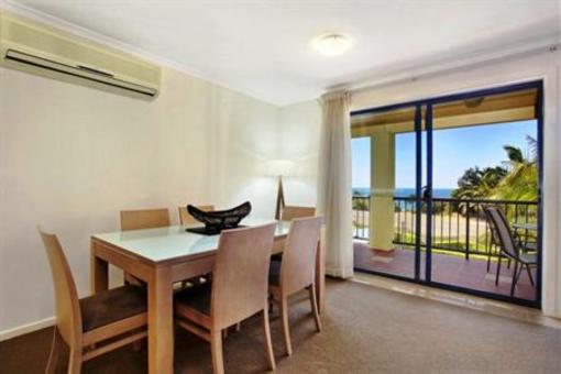 фото отеля South Pacific Apartments Port Macquarie