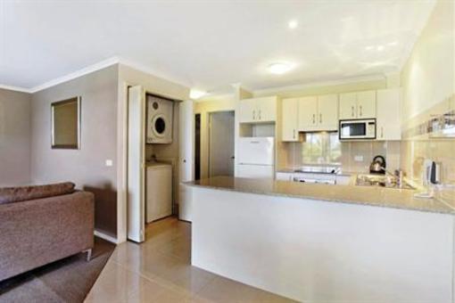 фото отеля South Pacific Apartments Port Macquarie