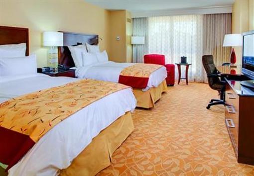 фото отеля Marriott Macon City Center