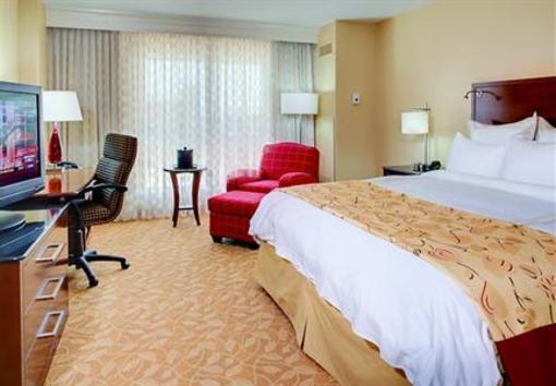 фото отеля Marriott Macon City Center
