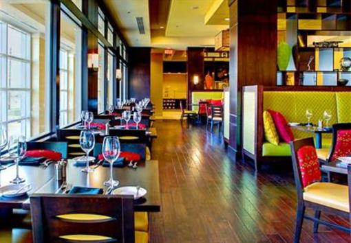 фото отеля Marriott Macon City Center