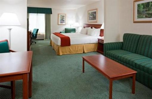 фото отеля Holiday Inn Express New Berlin
